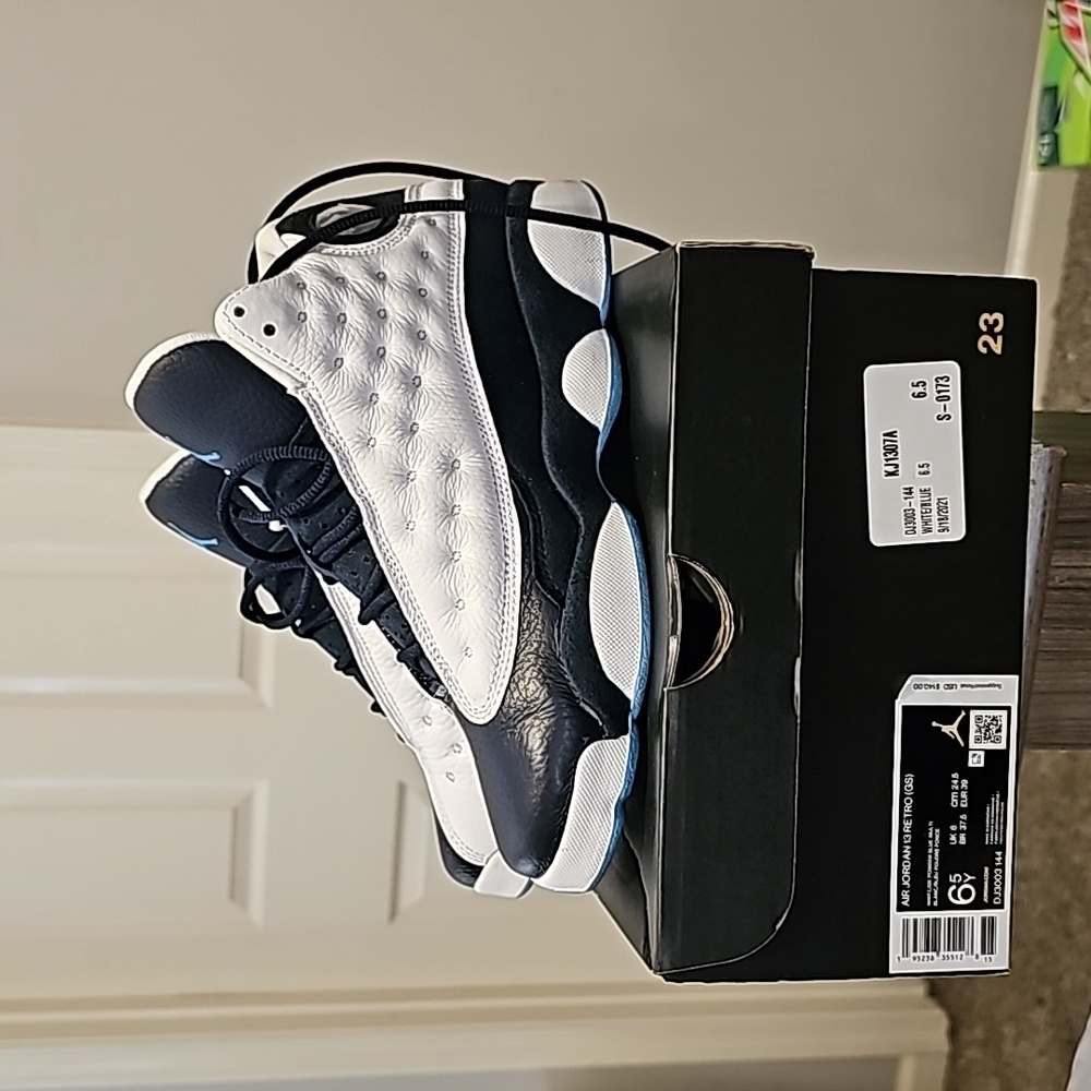 Air jordan 13 retro  6.5 gs powder blue multi blanc